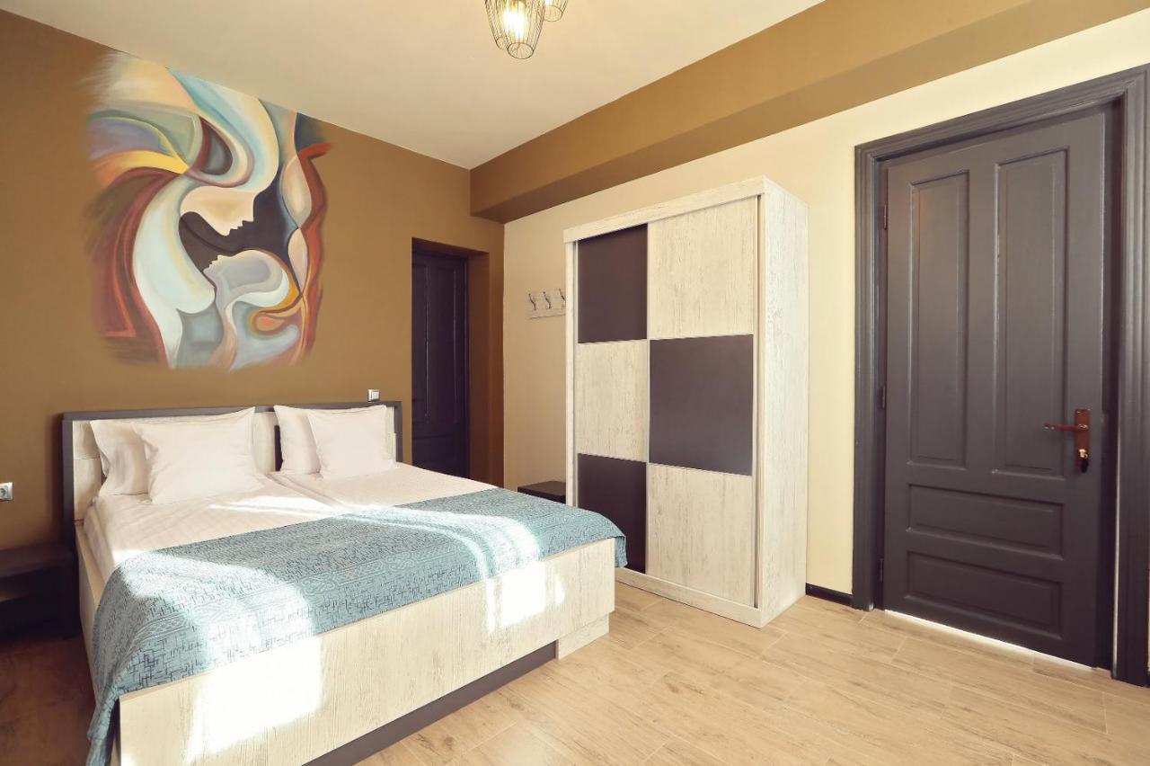 Dezire Guesthouse Băile 1 Mai Zewnętrze zdjęcie