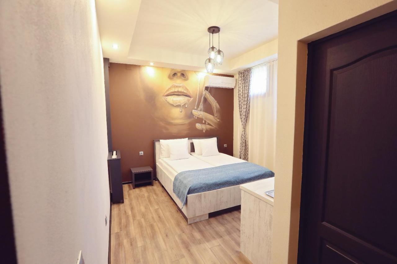 Dezire Guesthouse Băile 1 Mai Zewnętrze zdjęcie