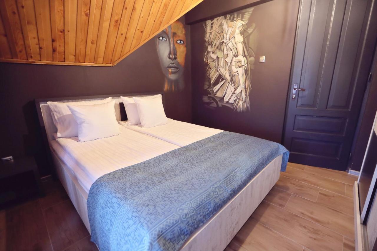 Dezire Guesthouse Băile 1 Mai Zewnętrze zdjęcie